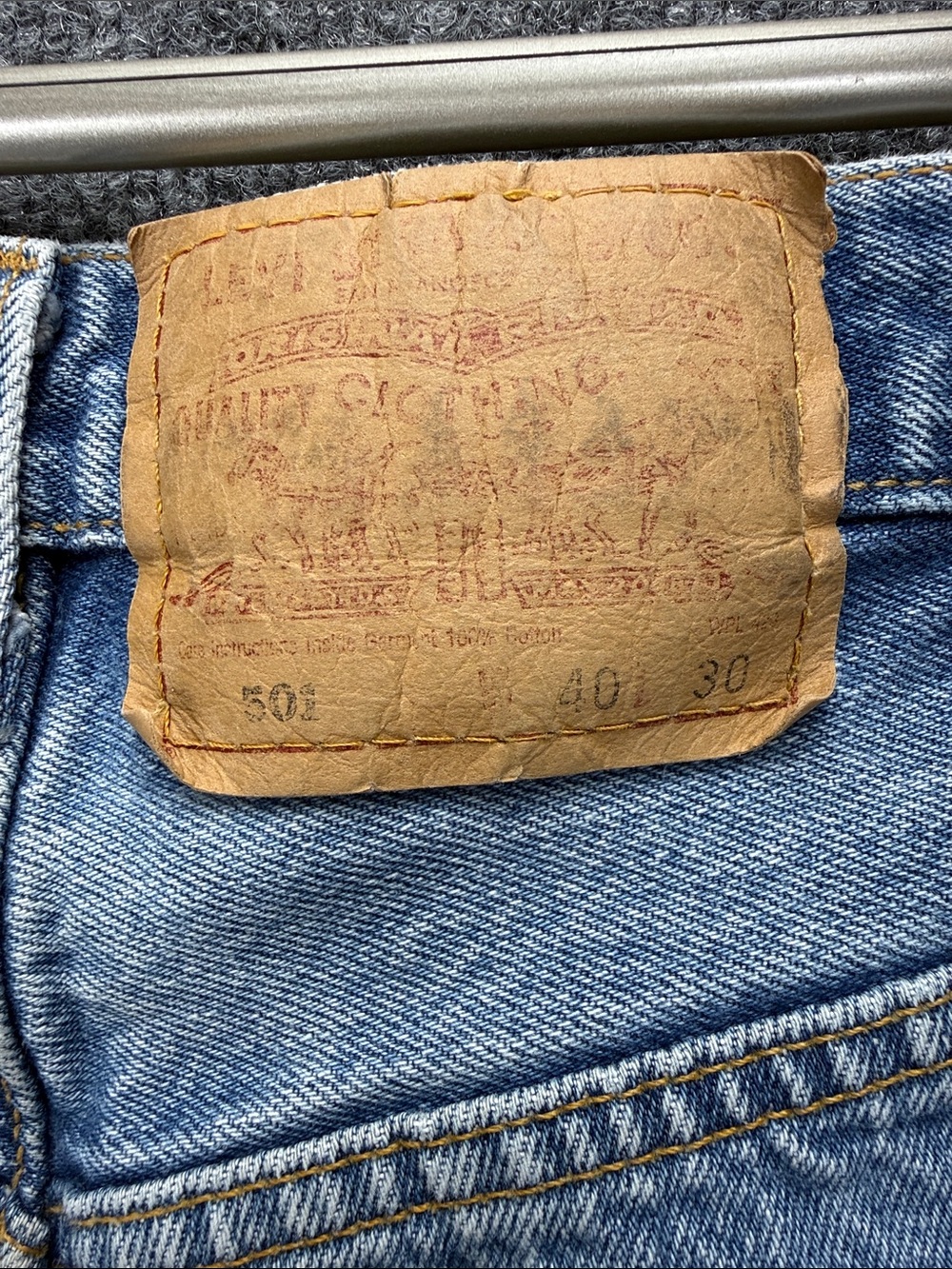Vintage Levi's 501 Classic Straight Button Fly Men's Jeans W40 L30 10/2001